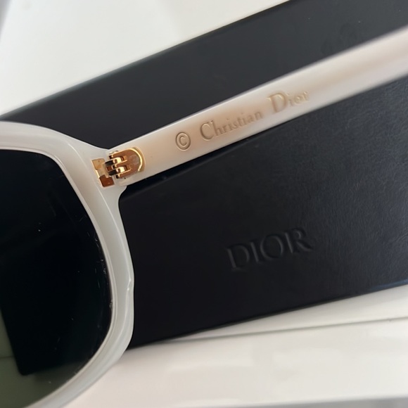 Christian Dior Abstract sunglasses- milk, gold and pink - Picture 6 of 9